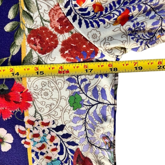 JOHNNY WAS Wild Flower Favorite V-Neck Long Sleeve Swing Tee Women's Size Small - Picture 11 of 13